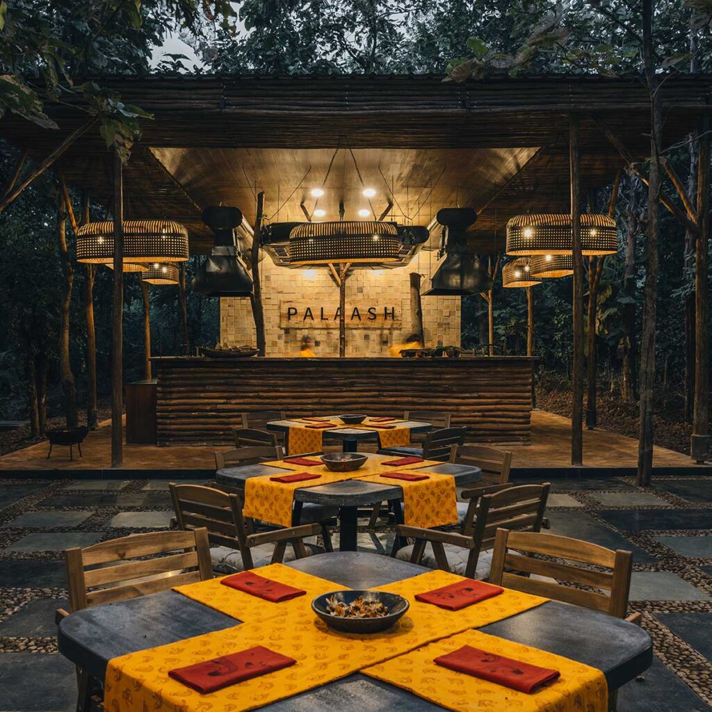 nature dining experience in luxury wildlife destination India