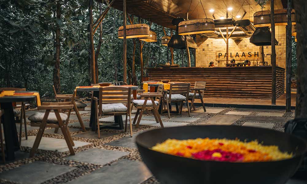 Forest-to-table dining – outdoor restaurant Palaash eco resort India