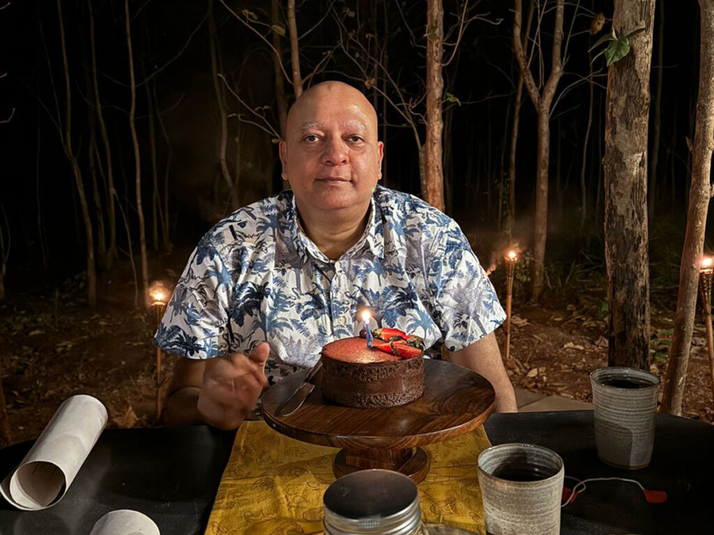guest celebrating special moment at wildlife luxuries resort